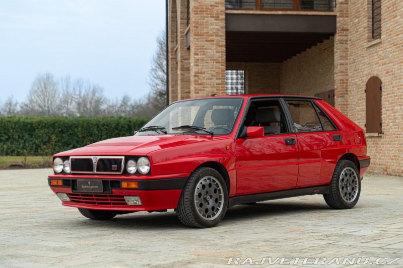 Lancia Delta HF INTEGRALE 16V