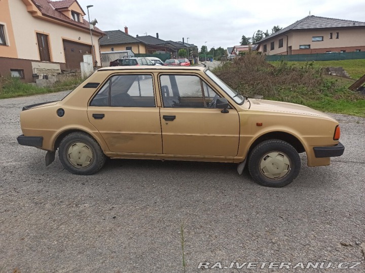 Škoda 120 M 1987