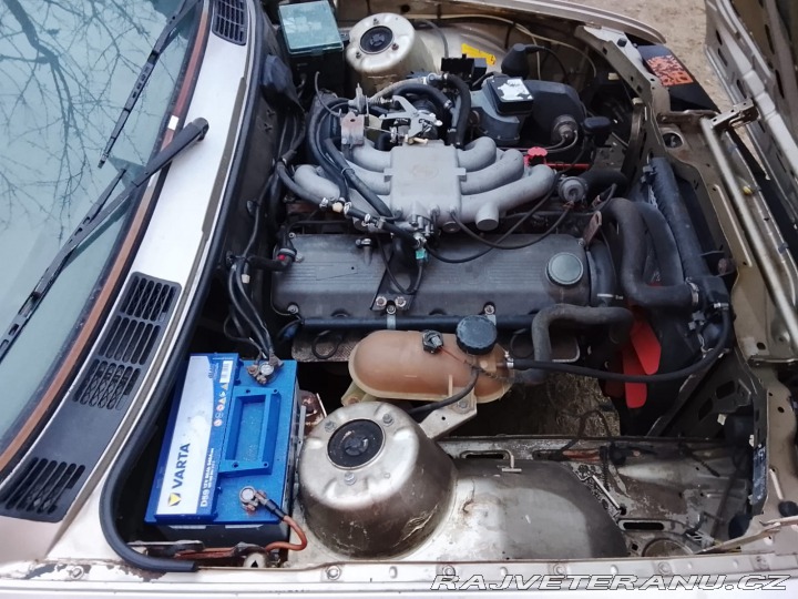 BMW 3 323i manuál coupe 1983