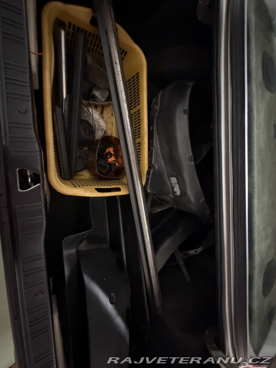 BMW 3 323i manuál coupe 1983