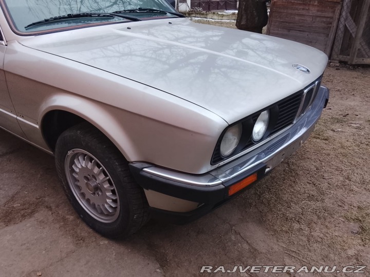 BMW 3 323i manuál coupe 1983