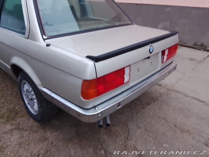 BMW 3 323i manuál coupe 1983