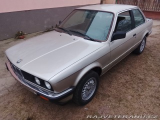 BMW 3 323i manuál coupe 1983