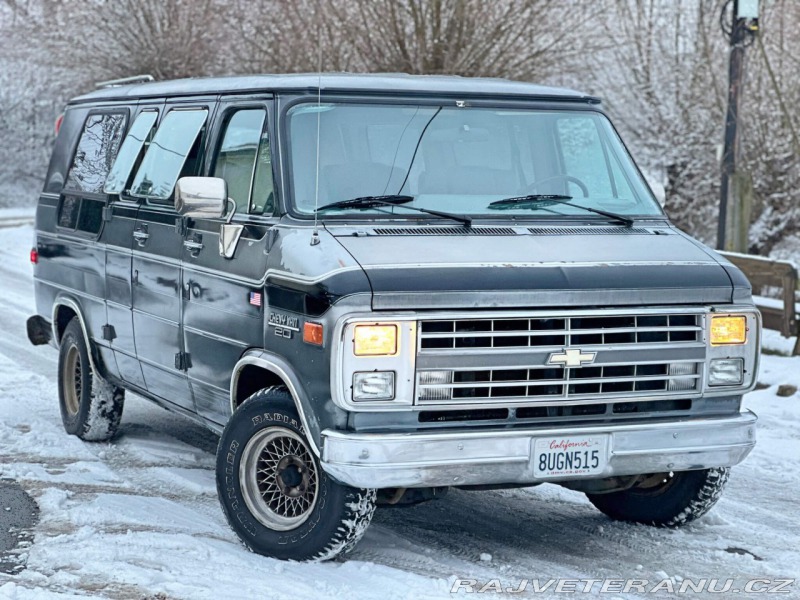 Chevrolet G20 5.7 V8 | Winnebago