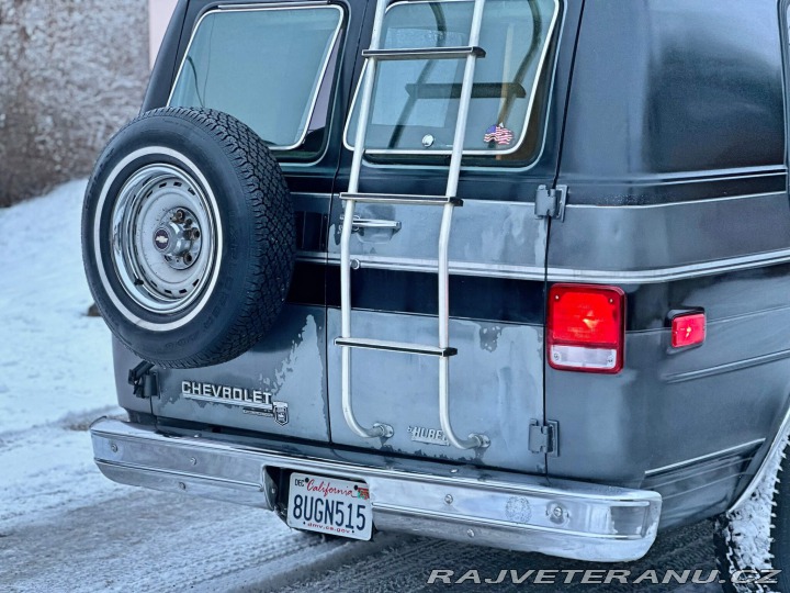 Chevrolet G20 5.7 V8 | Winnebago 1987