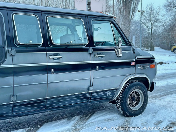 Chevrolet G20 5.7 V8 | Winnebago 1987