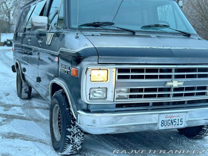 Chevrolet G20 5.7 V8 | Winnebago 1987
