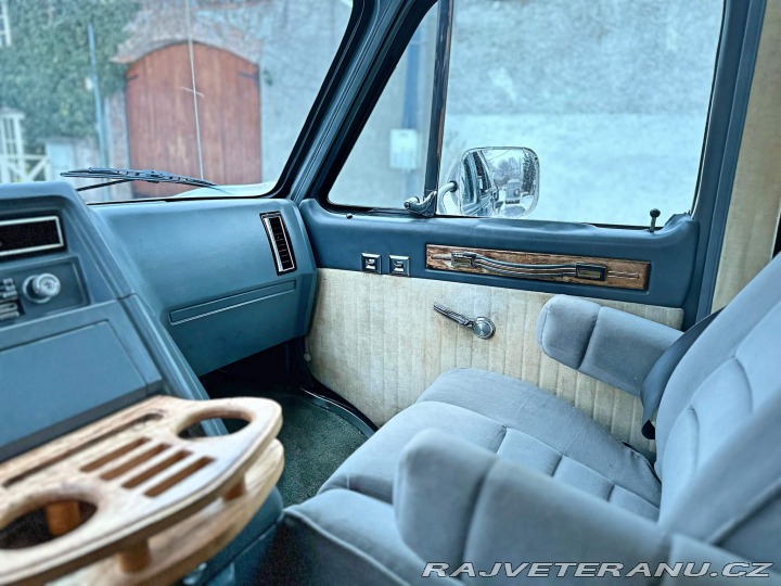 Chevrolet G20 5.7 V8 | Winnebago 1987