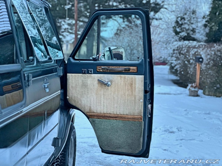 Chevrolet G20 5.7 V8 | Winnebago 1987