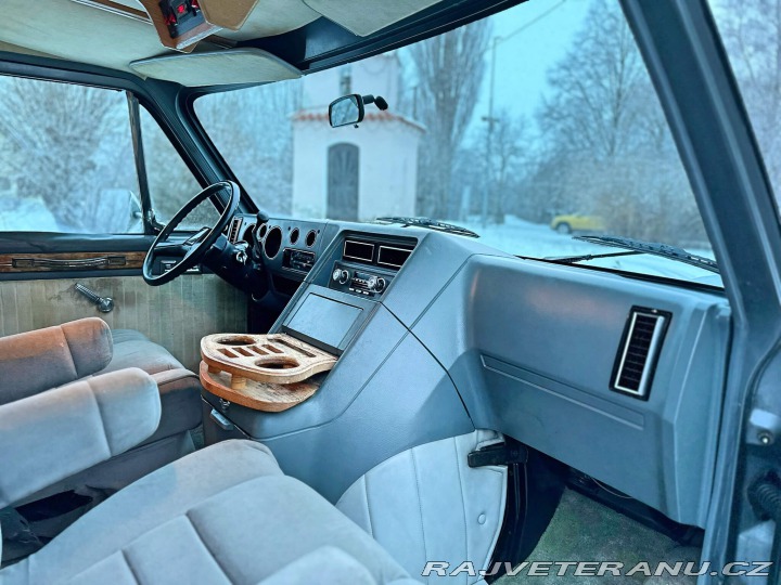Chevrolet G20 5.7 V8 | Winnebago 1987