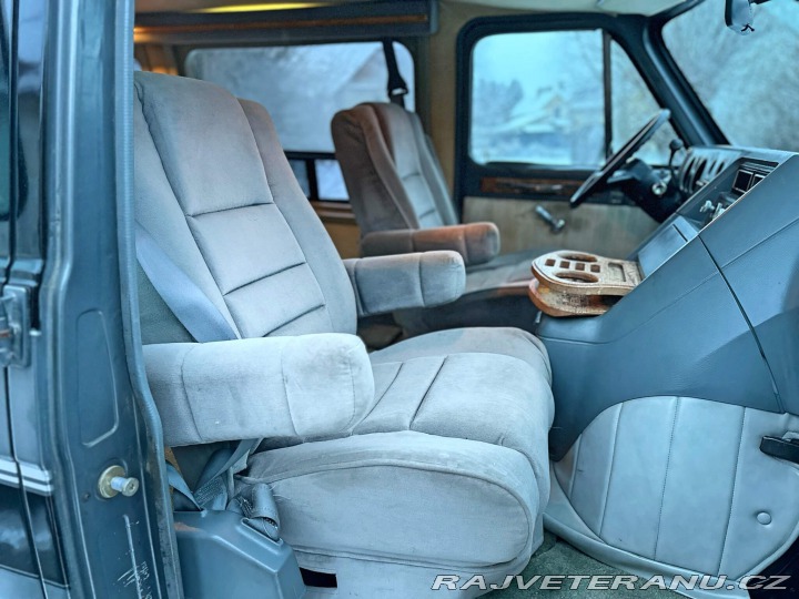 Chevrolet G20 5.7 V8 | Winnebago 1987