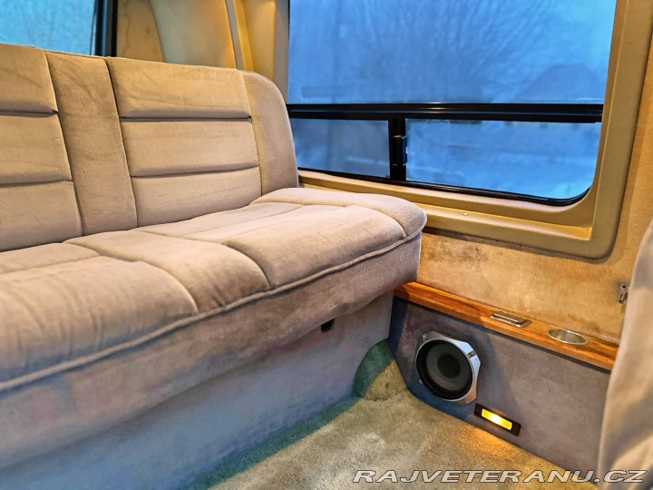 Chevrolet G20 5.7 V8 | Winnebago 1987