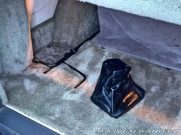 Chevrolet G20 5.7 V8 | Winnebago 1987