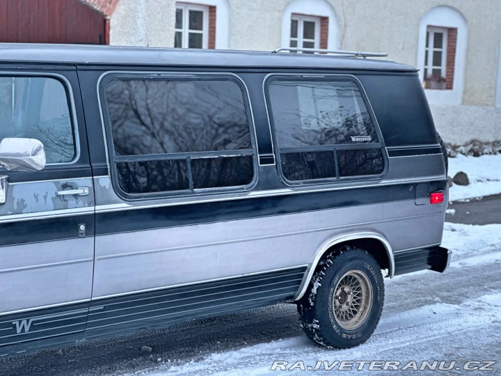 Chevrolet G20 5.7 V8 | Winnebago 1987