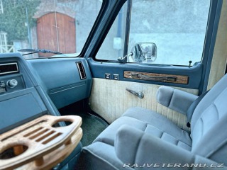 Chevrolet G20 5.7 V8 | Winnebago 1987