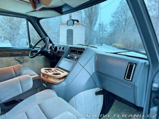 Chevrolet G20 5.7 V8 | Winnebago 1987