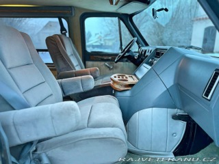 Chevrolet G20 5.7 V8 | Winnebago 1987