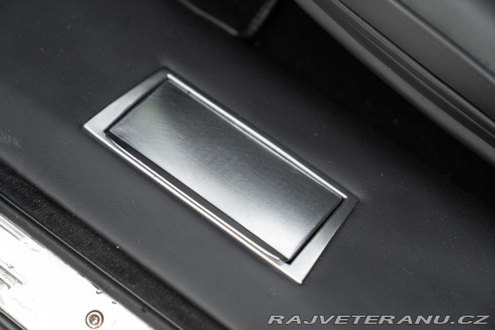 Ferrari 512 BBi 1982