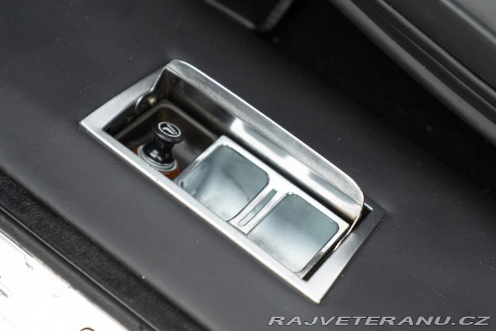 Ferrari 512 BBi 1982