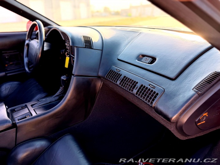 Chevrolet Corvette C4 LT1 5.7 V8 50 856 mil 1993