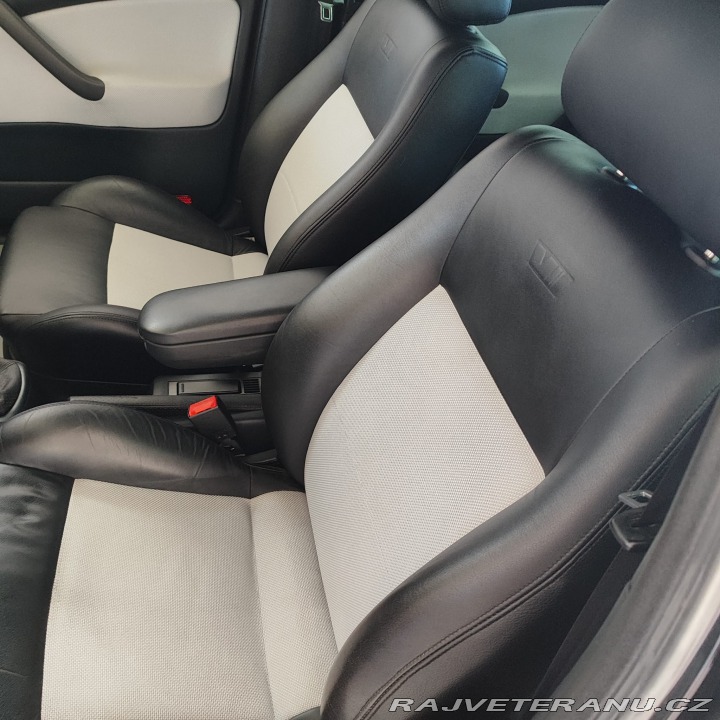 Škoda Octavia  2004