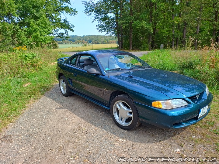 Ford Mustang GT Coupe 1993