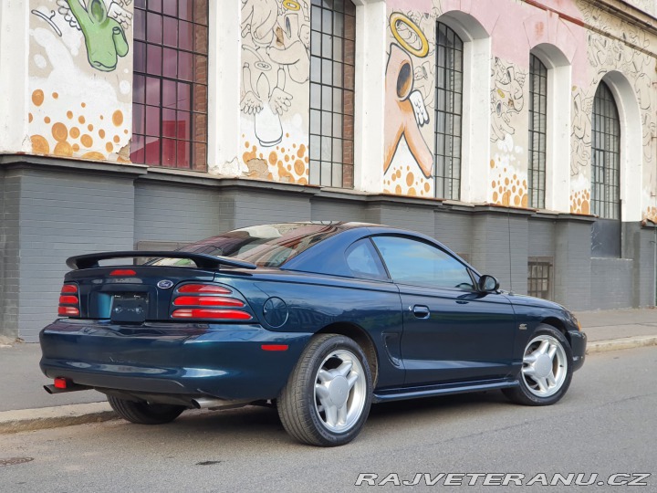 Ford Mustang GT Coupe 1993