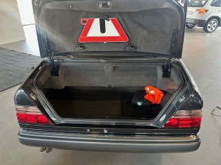 Mercedes-Benz 320 124 E320 kabriolet 1995