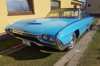Ford Thunderbird 