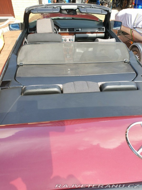 Mercedes-Benz E w124 220 cabrio 1993