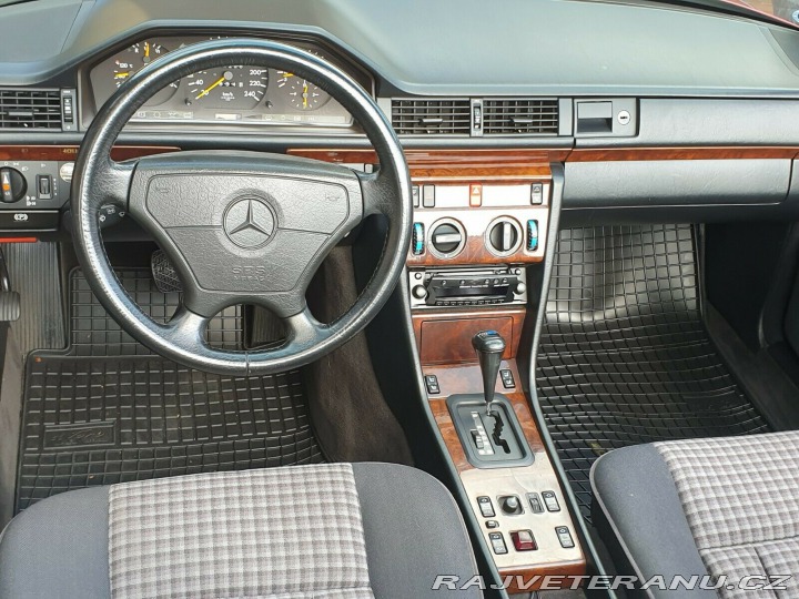 Mercedes-Benz E w124 220 cabrio 1993