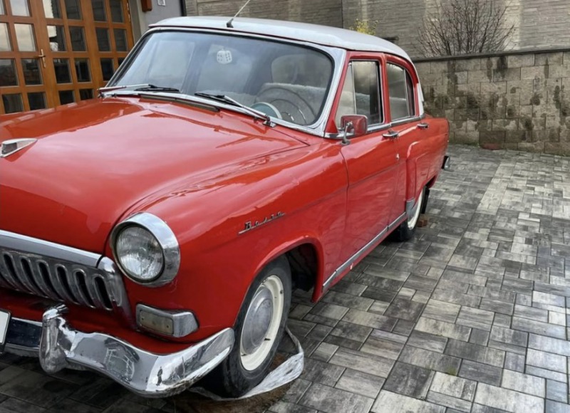 Volha GAZ-21