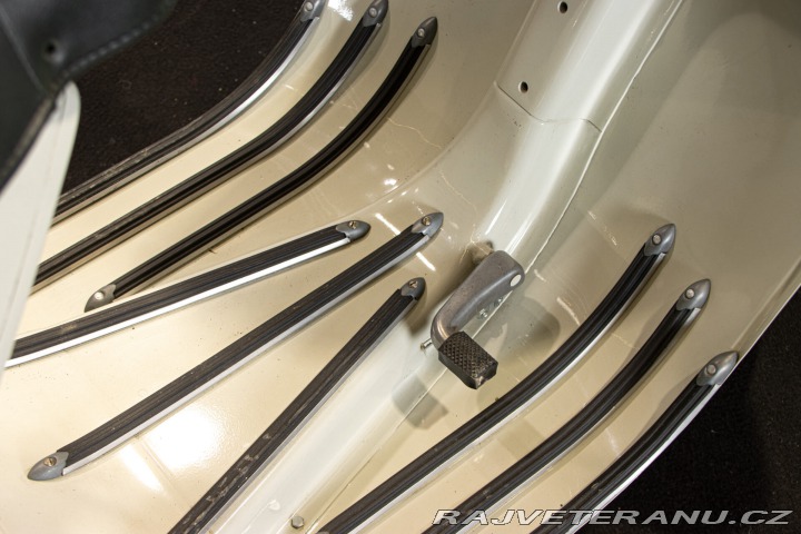 Piaggio Vespa VL3T 150 STRUZZO 1956