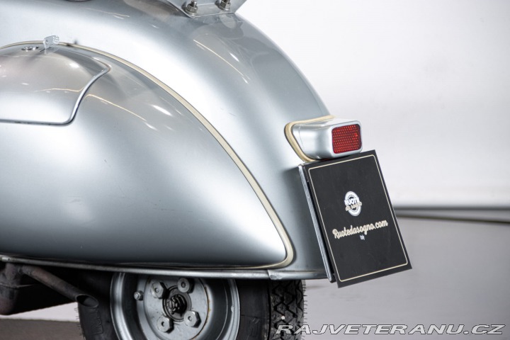 Piaggio Vespa VB1 150 1958