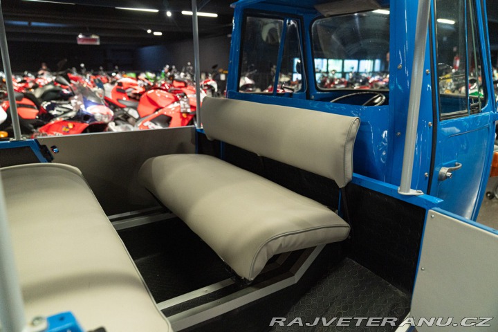 Piaggio Ostatní modely APE 600 MPV CALESSINO 1976