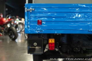 Piaggio Ostatní modely APE 600 MPV CALESSINO 1976