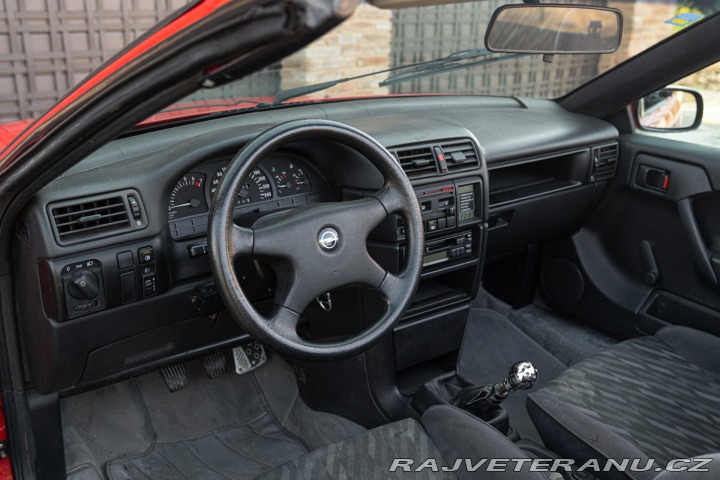 Opel Calibra CABRIOLET PIECHA 1993