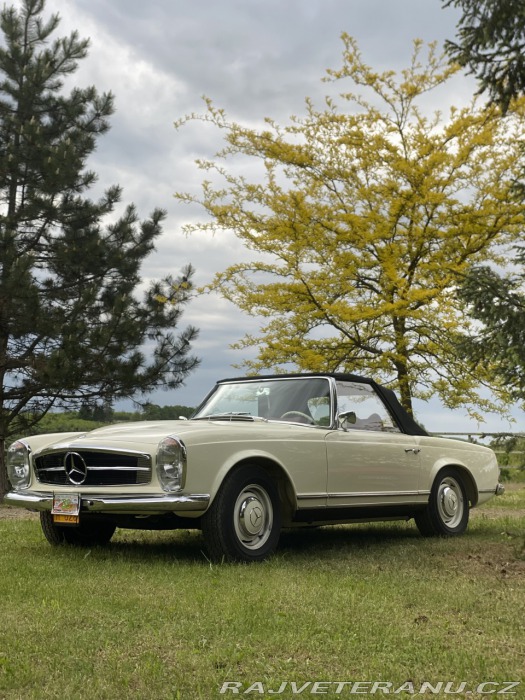 Mercedes-Benz 230 SL