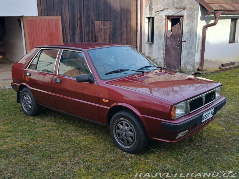 Lancia Delta LX 1300