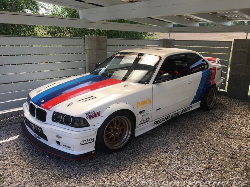 BMW 3 E36 318is