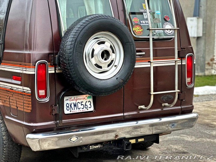 Ford Econoline E-150 5.8 V8 1983