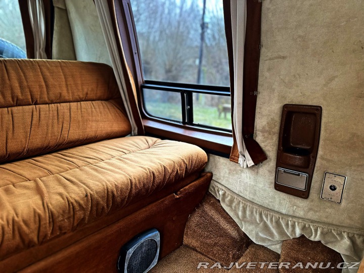 Ford Econoline E-150 5.8 V8 1983