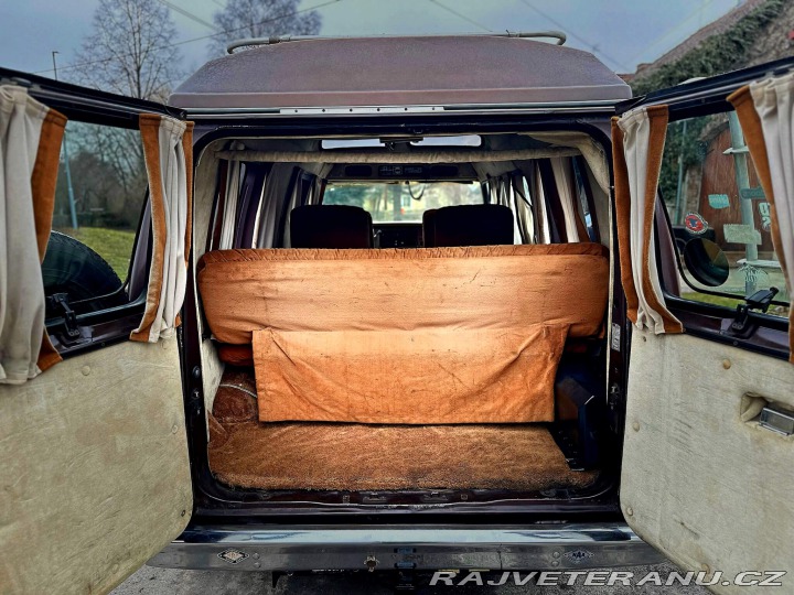 Ford Econoline E-150 5.8 V8 1983