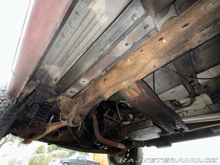 Ford Econoline E-150 5.8 V8 1983