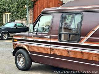 Ford Econoline E-150 5.8 V8 1983