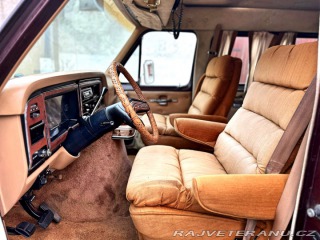 Ford Econoline E-150 5.8 V8 1983