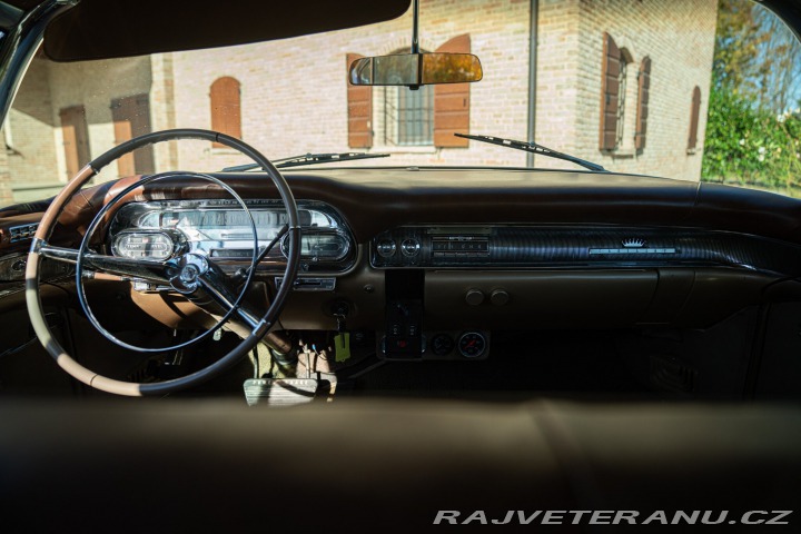 Cadillac Series 62 SPECIAL SERIES 62 FLEETWOOD SEDAN 1958