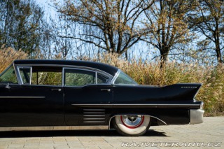 Cadillac Series 62 SPECIAL SERIES 62 FLEETWOOD SEDAN 1958