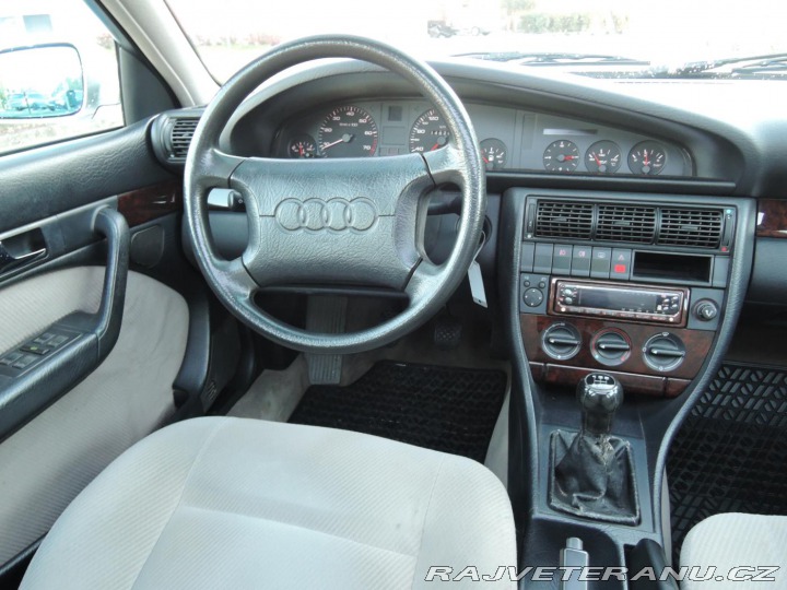 Audi 100 2,6 V6 1.majitel - 146.00 1994
