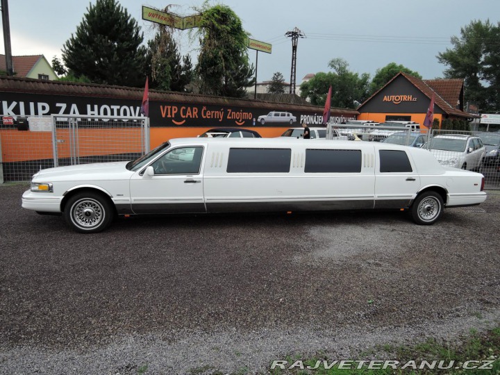 Lincoln Town Car 4,6 Limuzína 9.m Pronájem 1995